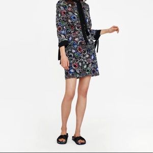 Zara  floral embroidered skirt  size S